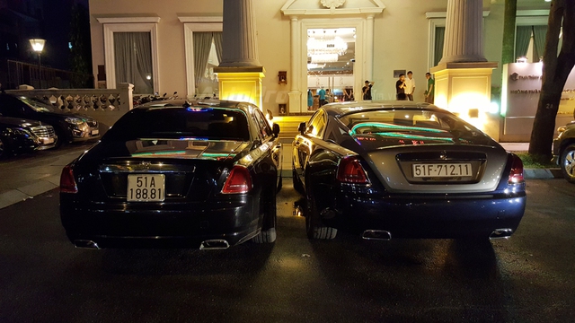 Rolls-Royce Wraith 19 tỷ Đồng của Phan Thành tái xuất trên phố - Ảnh 3. Rolls-Royce Wraith 19 tỷ Đồng của Phan Thành tái xuất trên phố - Ảnh 3.