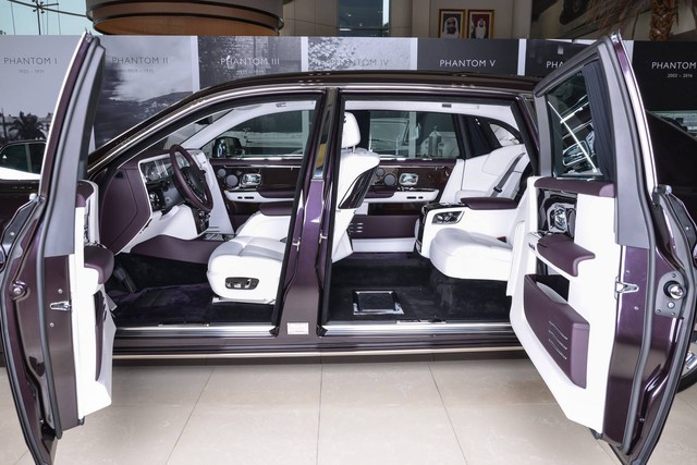 Vẻ đẹp của xe nhà giàu Rolls-Royce Phantom 2018 tại Các Tiểu vương quốc Ả Rập Thống nhất - Ảnh 5.