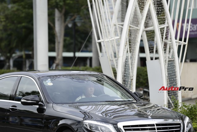 Cận cảnh đoàn xe Mercedes-Benz phục vụ nguyên thủ Malaysia và Việt Nam tại APEC 2017 - Ảnh 4.