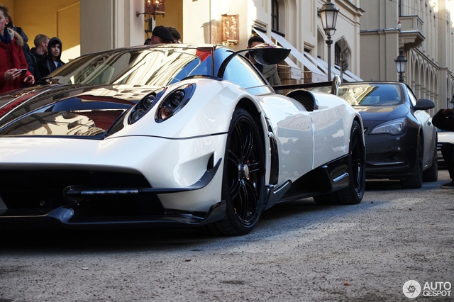 Siêu phẩm cực hiếm Pagani Huayra BC đầu tiên xuất hiện tại Đức - Ảnh 8.