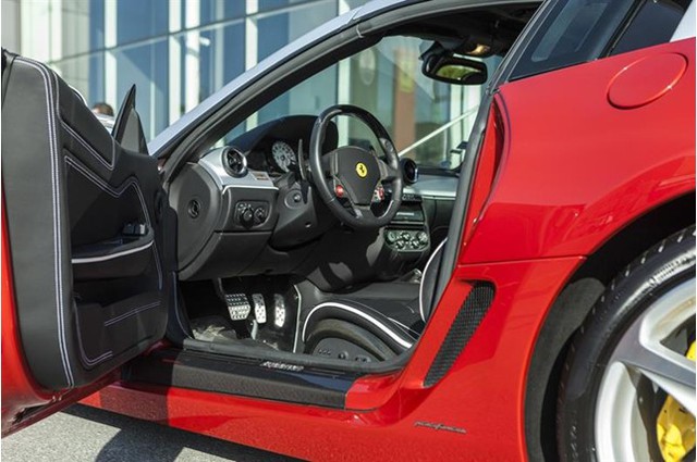 Đây là 1 trong 80 chiếc Ferrari 599 SA Aperta có giá bán gần chạm ngưỡng mức 2 triệu đô - Ảnh 11.