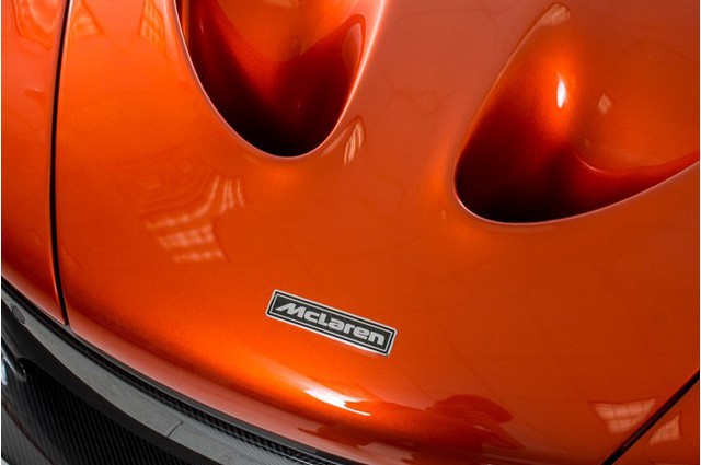 Siêu xe McLaren P1 lăn bánh ít nhất thế giới có giá 2,4 triệu USD - Ảnh 9.