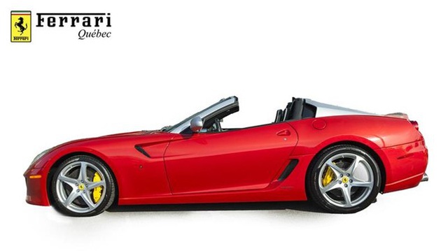 Đây là 1 trong 80 chiếc Ferrari 599 SA Aperta có giá bán gần chạm ngưỡng mức 2 triệu đô