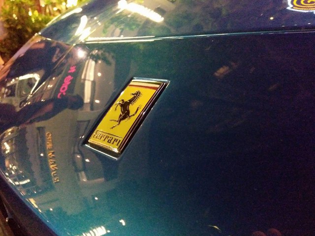 Siêu xe Ferrari 488 mui trần thả dáng cùng Range Rover SVAutobiography 12 tỷ Đồng tại Nha Trang - Ảnh 11.