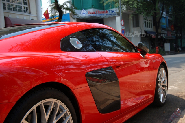 Siêu xe Audi R8 V10 Plus 2016 thứ 4 tìm thấy chủ nhân tại Việt Nam - Ảnh 16.