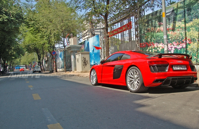 Siêu xe Audi R8 V10 Plus 2016 thứ 4 tìm thấy chủ nhân tại Việt Nam - Ảnh 17. Siêu xe Audi R8 V10 Plus 2016 thứ 4 tìm thấy chủ nhân tại Việt Nam - Ảnh 17.