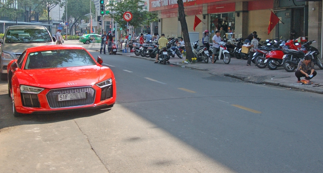 Siêu xe Audi R8 V10 Plus 2016 thứ 4 tìm thấy chủ nhân tại Việt Nam - Ảnh 1.