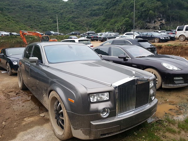 Hàng chục siêu xe và xe siêu sang xuất hiện tại miền núi Cao Bằng gây choáng - Ảnh 10.