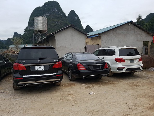 Hàng chục siêu xe và xe siêu sang xuất hiện tại miền núi Cao Bằng gây choáng - Ảnh 15.