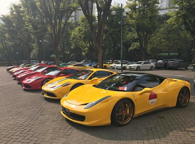 Hơn 30 siêu xe của đại gia Indonesia vây kín khu vực đậu xe tại Jakarta - Ảnh 2.