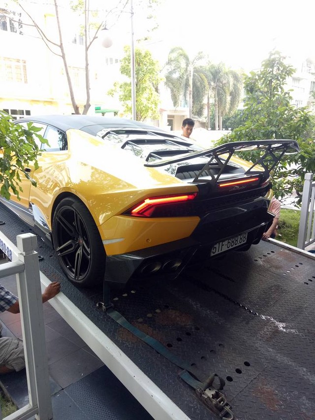 Lamborghini Huracan độ khủng của Cường Đô-la được vận chuyển ra Đà Nẵng - Ảnh 5.
