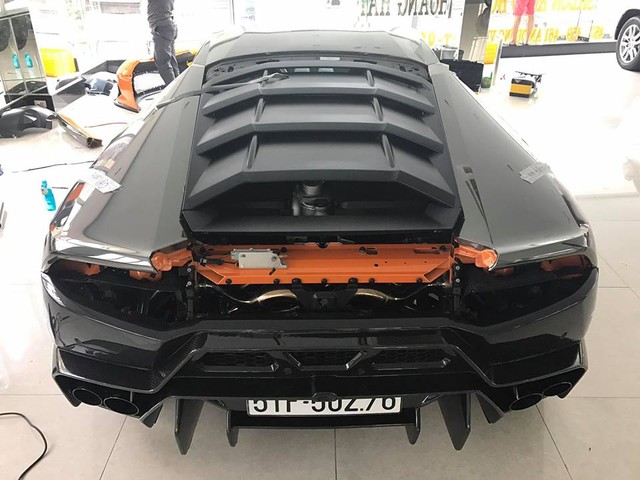 Lamborghini Huracan độ Novara Edizione độc nhất Việt Nam được cho lên áo crôm - Ảnh 4.