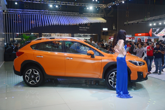 Cận cảnh Subaru XV 2018 có giá bán 1,55 tỷ Đồng tại Việt Nam - Ảnh 3.
