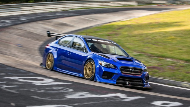 Subaru WRX STI phá kỷ lục tại trường đua danh tiếng Nurburgring