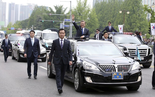 Xe Mercedes-Benz bọc thép của Tổng thống Hàn Quốc tại Đà Nẵng - Ảnh 5.