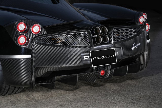 Cận cảnh Pagani Huayra Pacchetto Tempesta độc nhất vô nhị tại Nhật Bản đang được rao bán - Ảnh 5.