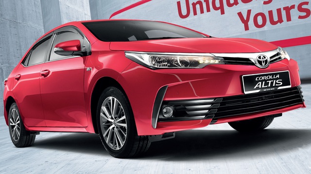 Toyota Corolla Altis 2017 với camera hành trình và camera 360 độ trình làng