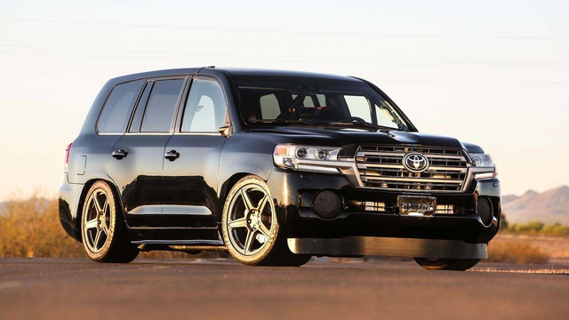 Toyota Land Cruiser 2.000 mã lực trở thành chiếc SUV nhanh nhất thế giới