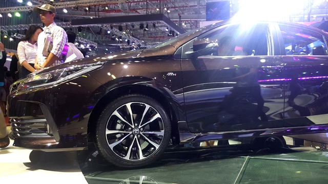 Toyota Corolla Altis ESport 2017 mới ra mắt các khách hàng Việt có gì hot? - Ảnh 5.