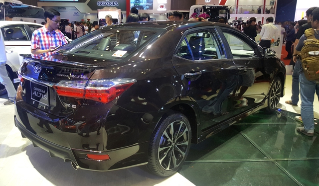 Toyota Corolla Altis ESport 2017 mới ra mắt các khách hàng Việt có gì hot? - Ảnh 3.