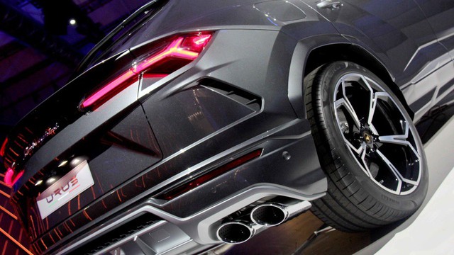 Ảnh thực tế siêu SUV Lamborghini Urus vừa ra mắt - Ảnh 10.