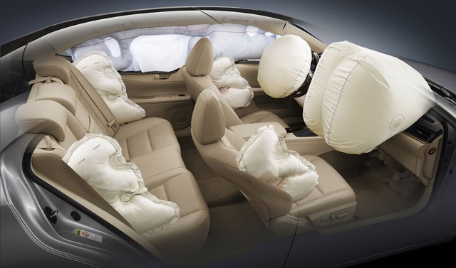 Vì sao nhiều xe Toyota không bung túi khí khi gặp va chạm? - Ảnh 1. Vì sao nhiều xe Toyota không bung túi khí khi gặp va chạm? - Ảnh 1.