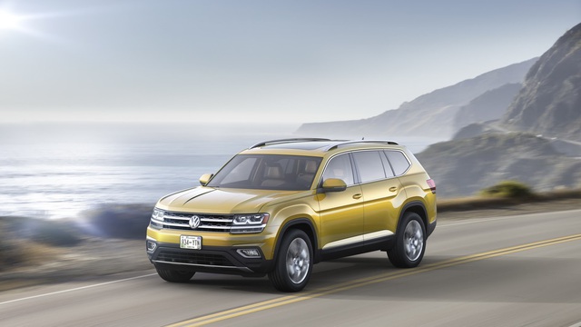 Crossover 7 chỗ Volkswagen Atlas 2018 bán chạy hơn đối thủ Mazda CX-9