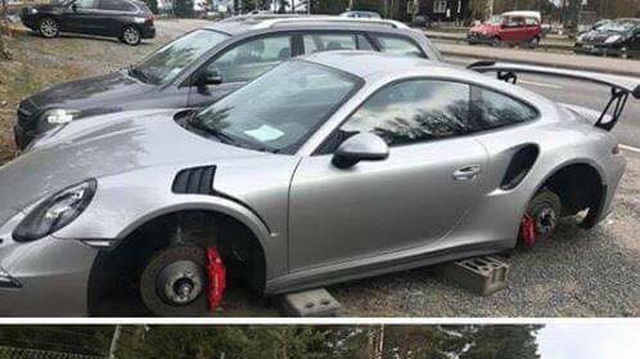 Siêu xe Porsche 911 GT3 RS bị ăn trộm bánh xe khi đỗ qua đêm