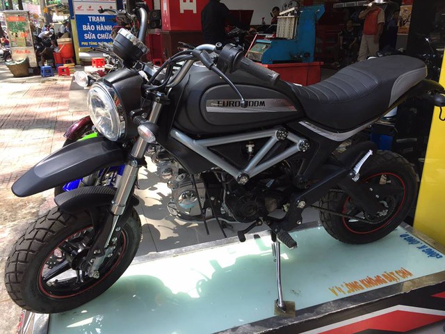 Xuất hiện phiên bản nhái Ducati Scramber 36 triệu Đồng tại Sài thành - Ảnh 1.