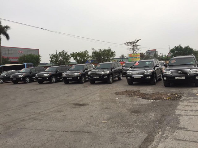 Đã mắt với dàn Toyota Land Cruiser rước dâu tại đất mỏ Quảng Ninh - Ảnh 2.