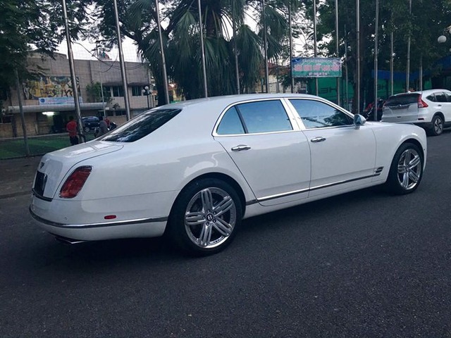 Xe siêu sang Bentley Mulsanne cũ được rao bán 5,7 tỷ đồng tại Hà Nội - Ảnh 3.