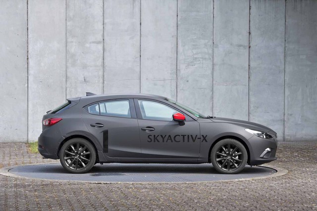 Mazda: Động cơ Skyactiv-X giúp tiết kiệm nhiên liệu hơn 30% - Ảnh 1.