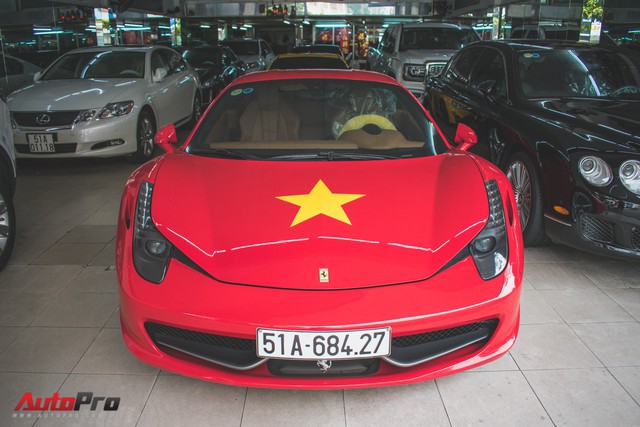 Ferrari 458 Italia dán decal ủng hộ U23 Việt Nam trong trận chung kết - Ảnh 2.