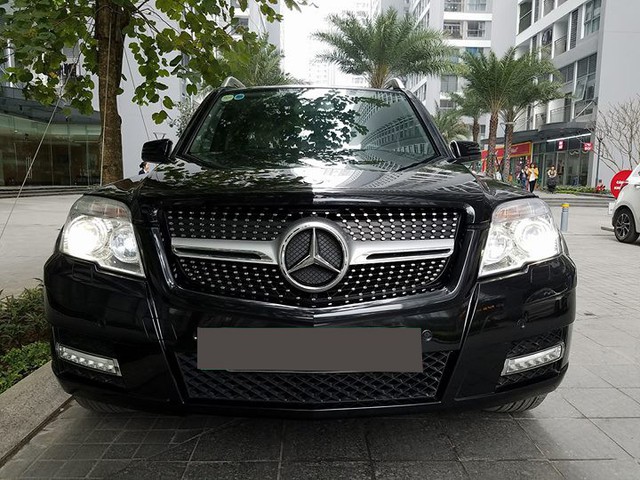 Mercedes-Benz GLK300 2010 lăn bánh hơn 54.000km rao bán lại giá 745 triệu đồng - Ảnh 1.