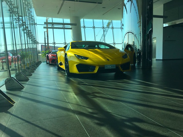 Mục sở thị showroom Lamborghini lớn nhất thế giới - Ảnh 9.