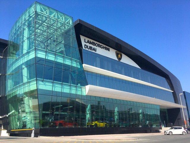 Mục sở thị showroom Lamborghini lớn nhất thế giới - Ảnh 1.