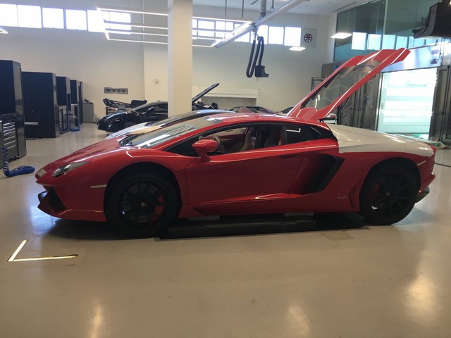 Mục sở thị showroom Lamborghini lớn nhất thế giới - Ảnh 10.
