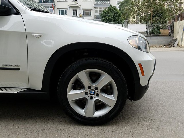 Lăn bánh hơn 114.000km, BMW X5 3.0 xDrive 2009 mất 2/3 giá trị - Ảnh 3.