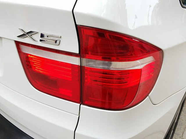 Lăn bánh hơn 114.000km, BMW X5 3.0 xDrive 2009 mất 2/3 giá trị - Ảnh 5.