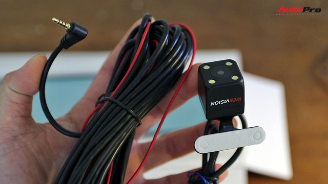 Đánh giá camera hành trình Webvision M39: Dễ lắp đặt, nhiều tính năng an toàn cho ô tô - Ảnh 9. Đánh giá camera hành trình Webvision M39: Dễ lắp đặt, nhiều tính năng an toàn cho ô tô - Ảnh 9.