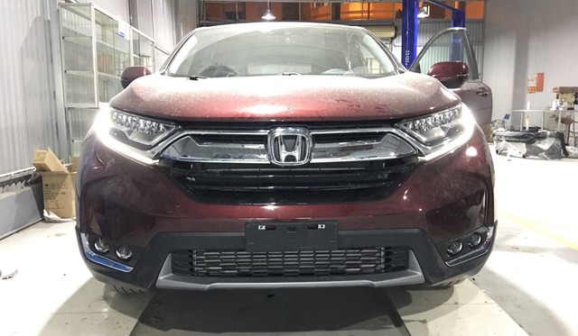 Vừa ra khỏi đại lý, chủ Honda CR-V 2018 đưa ngay xe đi độ đèn vì chưa hài lòng với ánh sáng - Ảnh 3.
