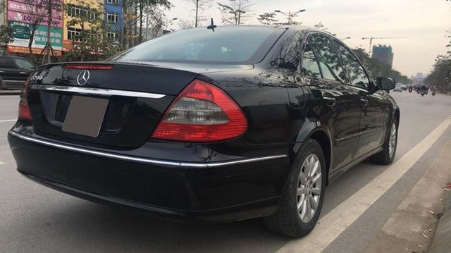 Từ 2 tỷ đồng, Mercedes-Benz E280 đời 2007 rao bán lại giá 500 triệu đồng