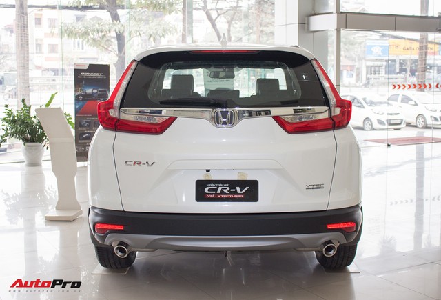 SUV 7 chỗ, chọn Honda CR-V 2018 hay Hyundai Santa Fe 2017? - Ảnh 3.
