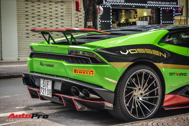 Lamborghini Huracan khoác decal phong cách trường đua GT3 EVO tại Sài Gòn - Ảnh 12.