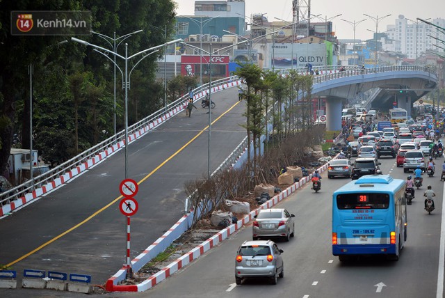 Clip, ảnh: Cận cảnh cầu vượt hơn 300 tỷ ở nút giao An Dương - Nghi Tàm trước ngày thông xe - Ảnh 13.