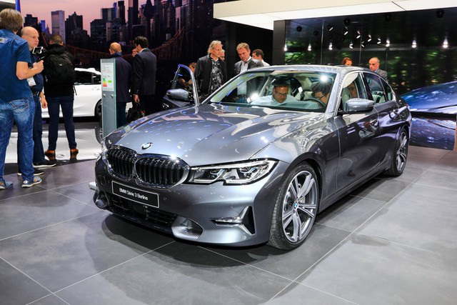 BMW 3-Series mới sẽ là thế hệ hoàn hảo nhất, lật đổ đàn anh từ cả chục năm về trước - Ảnh 2.