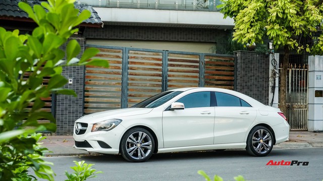 Mercedes-Benz CLA 200 bán lại rẻ như Toyota Altis mua mới