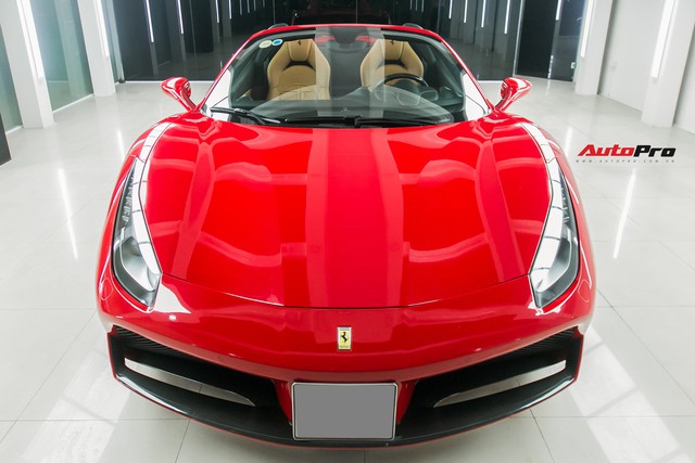 Siêu xe Ferrari 488 Spider được YouTuber nổi tiếng NTN mua thử có gì đặc biệt? - Ảnh 1.