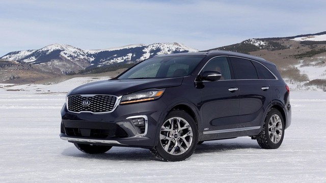 Kia chuẩn bị trình làng Sportage, Sorento hybrid
