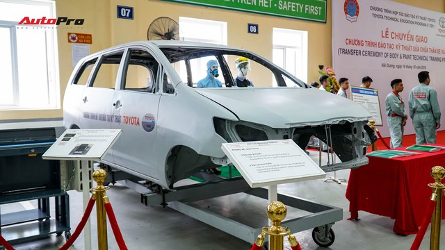 Tay nghề sơn và sửa chữa thân xe của thợ Việt sẽ sớm được cải thiện - Ảnh 2.
